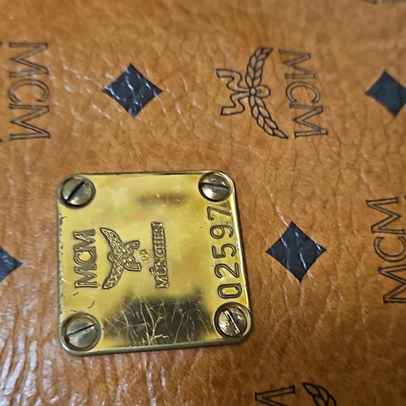 MCM Brown Visetos Shoulder Bag - Picture 3 of 11